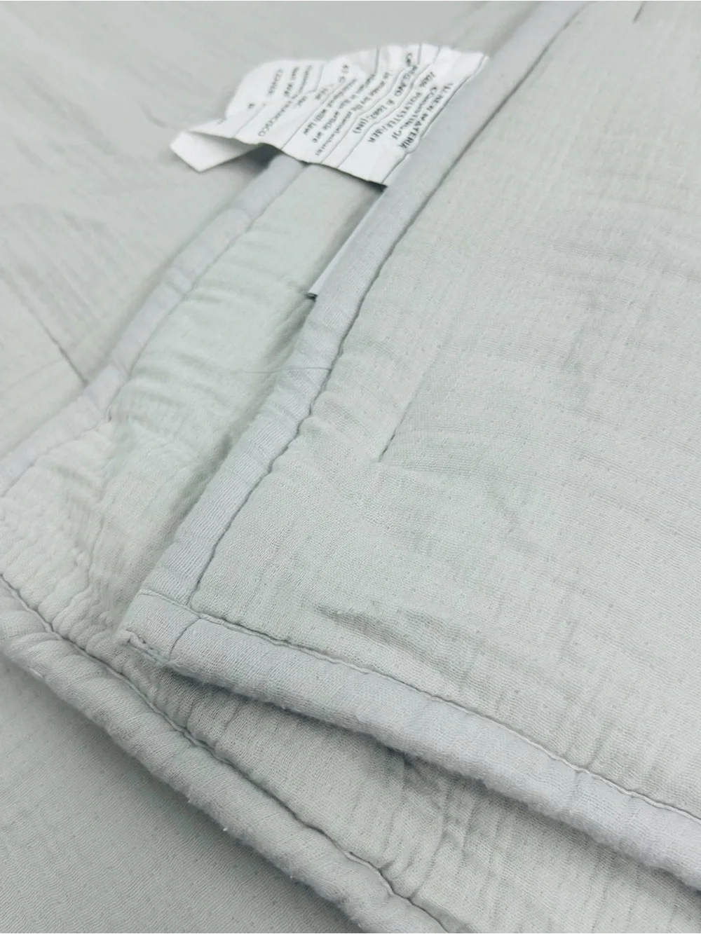 QUINCE Organic Airy Gauze Dream Quilt King/Cal King Light Grey 8688